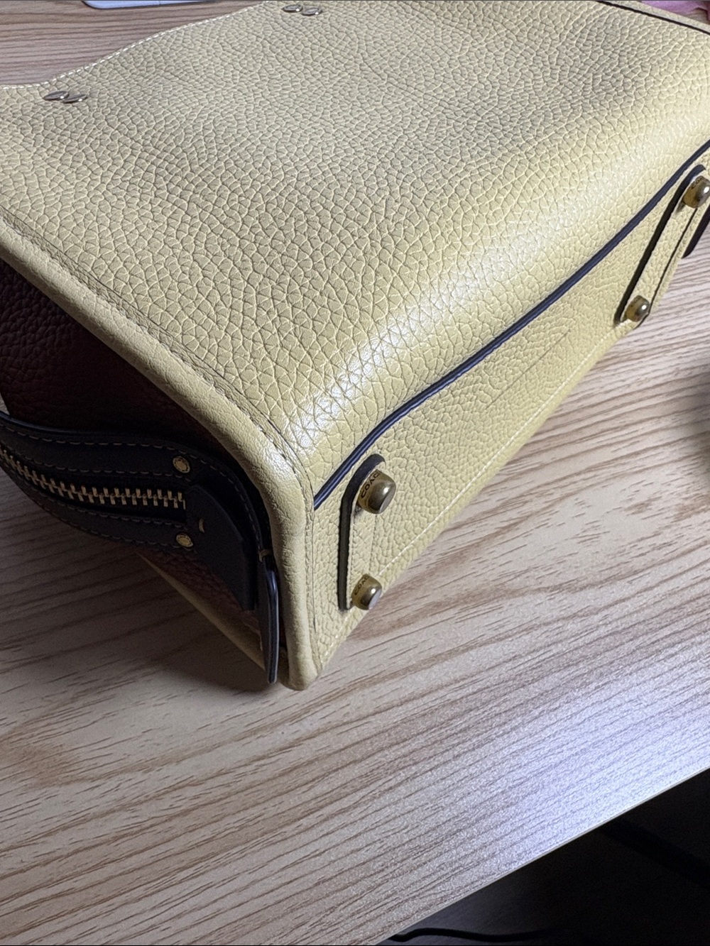 Coach Rogue 25 Regenerative Leather In Hay - Picture 15 of 16